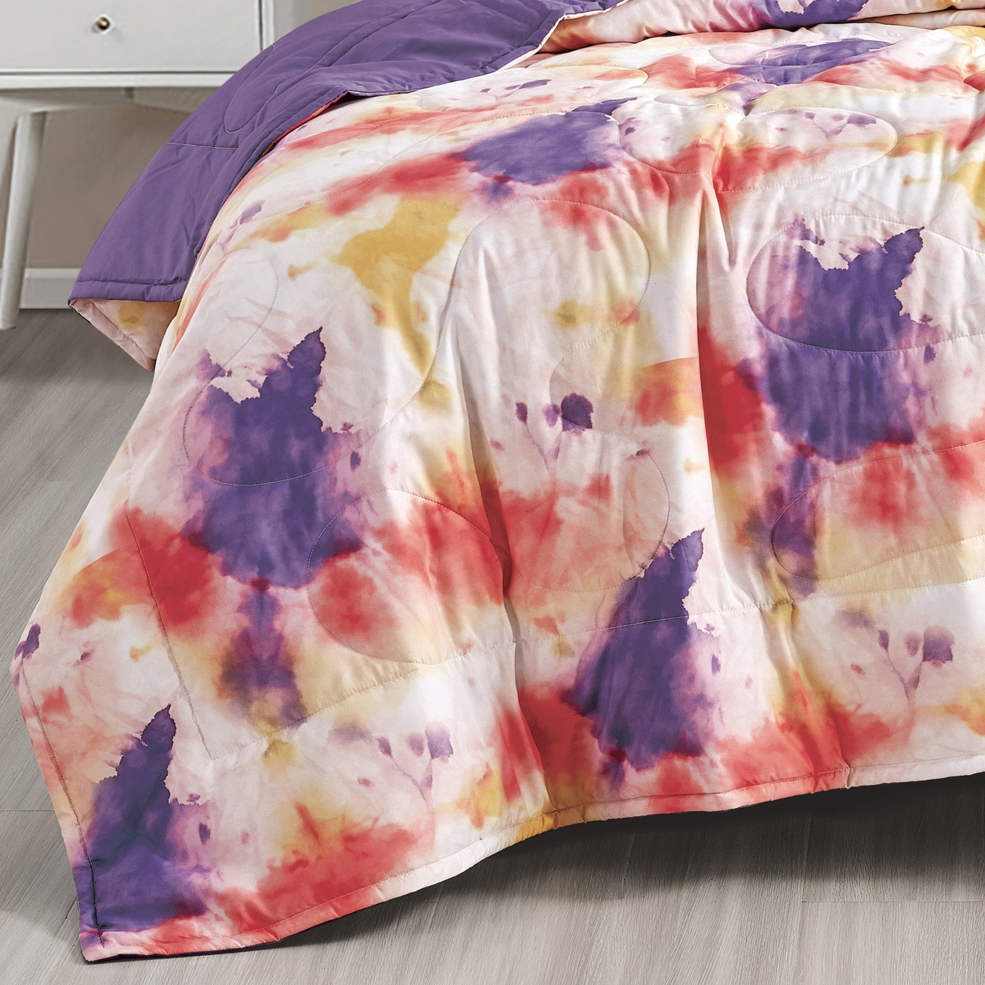 Reversible 3-Piece Watercolor Tie-Dye Bedspread Set - Quilted Coverlet with Pillow Shams