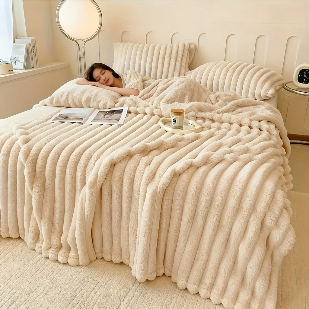 Ultra Soft Bunny-Plush Throw Blanket – Cozy Lightweight Sofa & Travel Cover