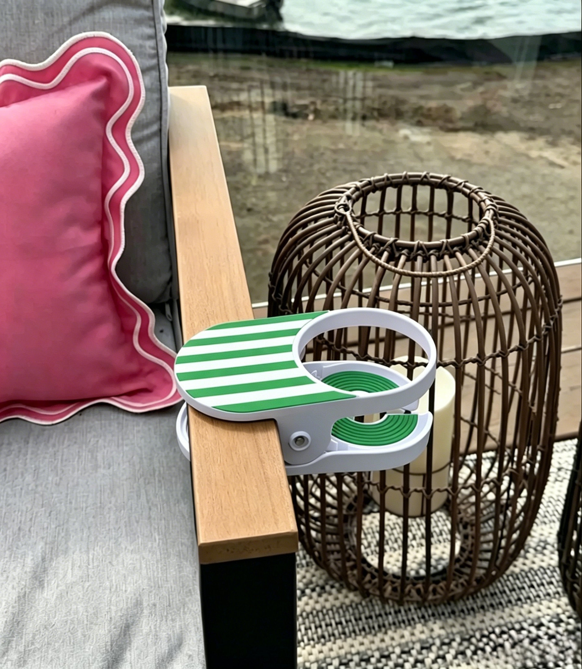 Clip-On Drink Holder – Secure Your Beverage Anywhere