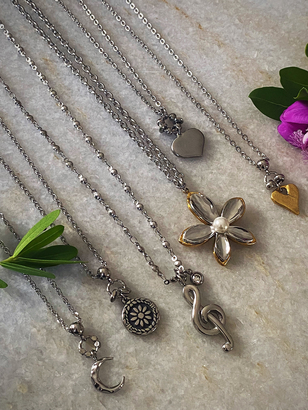 RUSTIC HEART NECKLACE