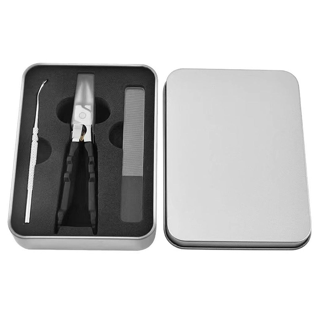 Black Anti-Slip Grip Gear Lock Nail Clipper with Ultra-Sharp Tips for Precise Access to Nail Grooves
