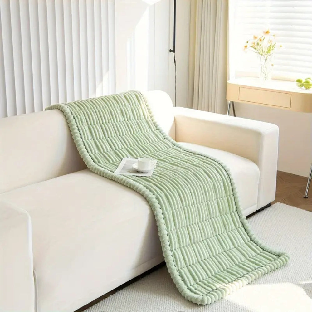 Pleated Edge Textured Sofa Cover
