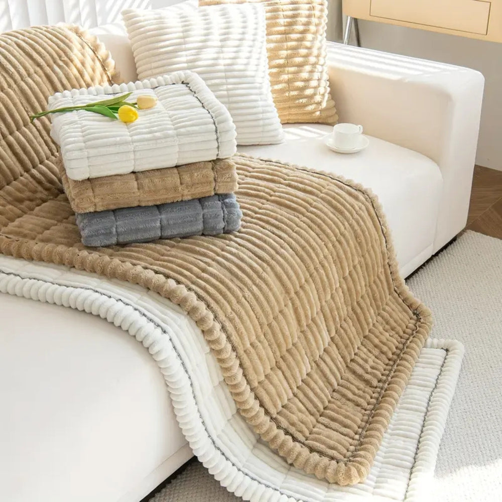 Pleated Edge Textured Sofa Cover