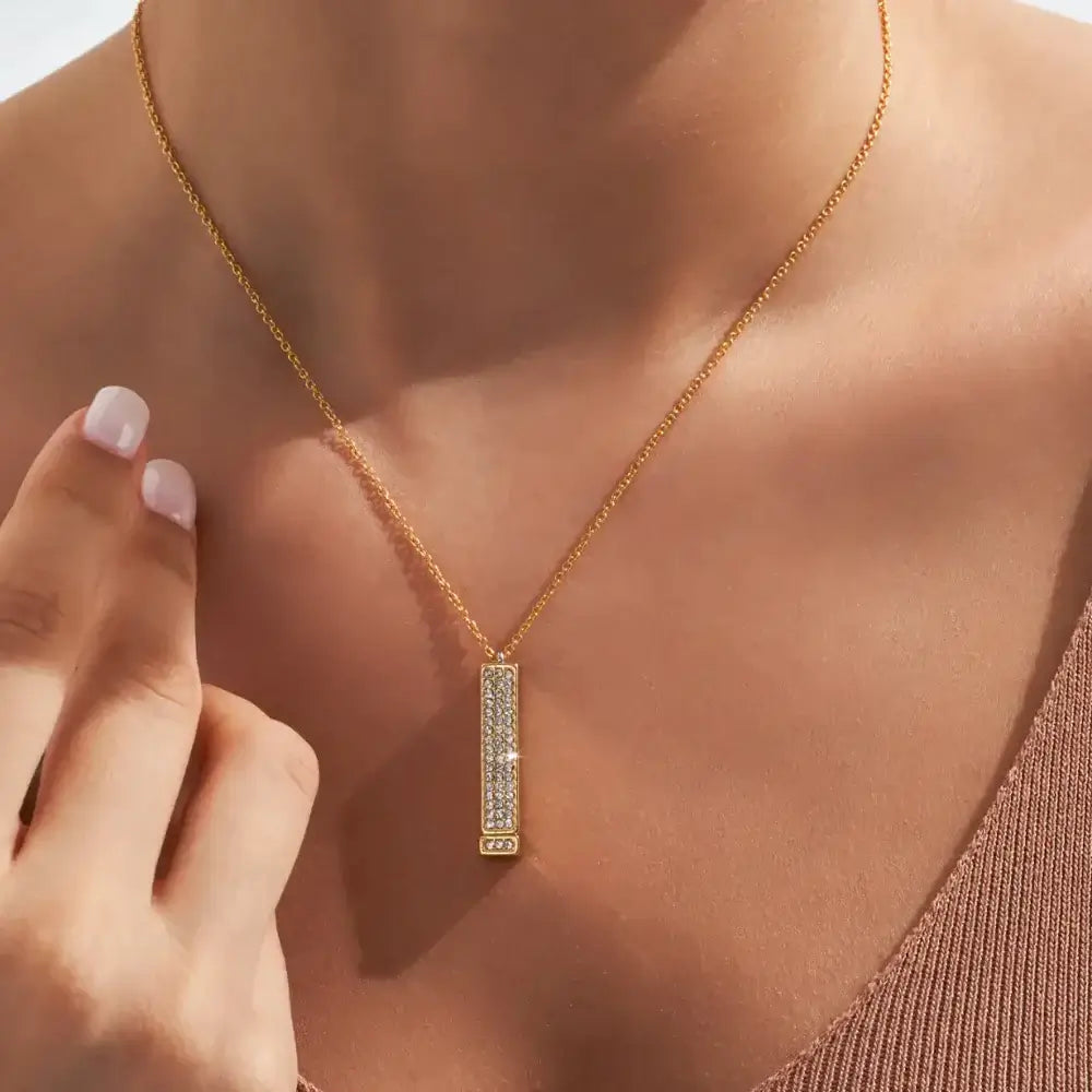 AmourElegance | Show your love with an elegant necklace