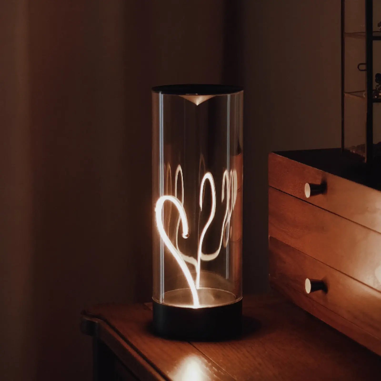 Minimalist Cordless LED Table Lamp
