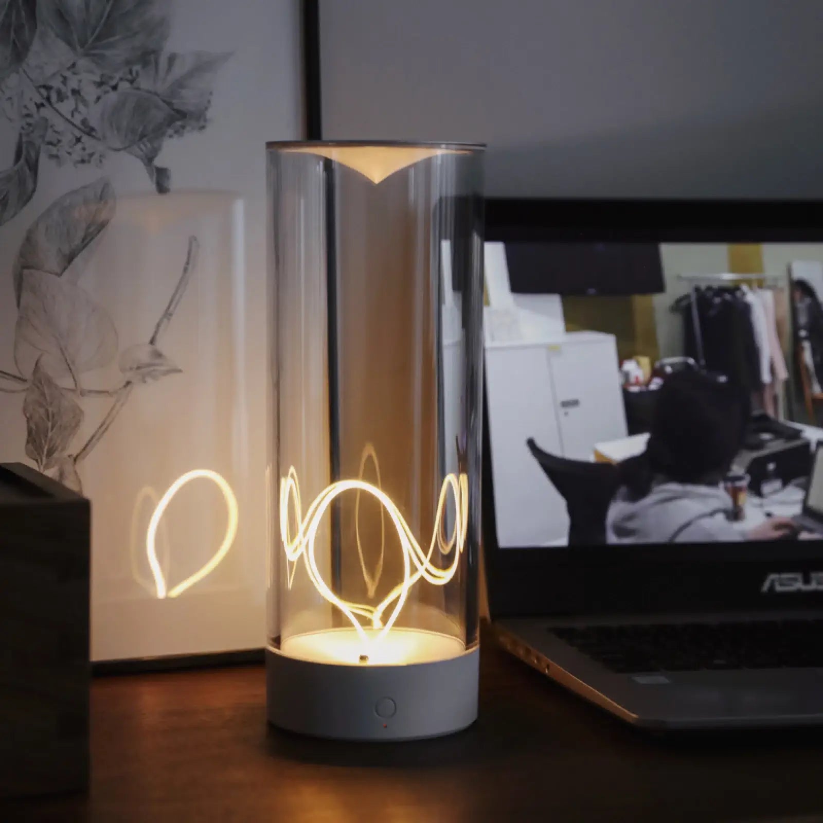 Minimalist Cordless LED Table Lamp