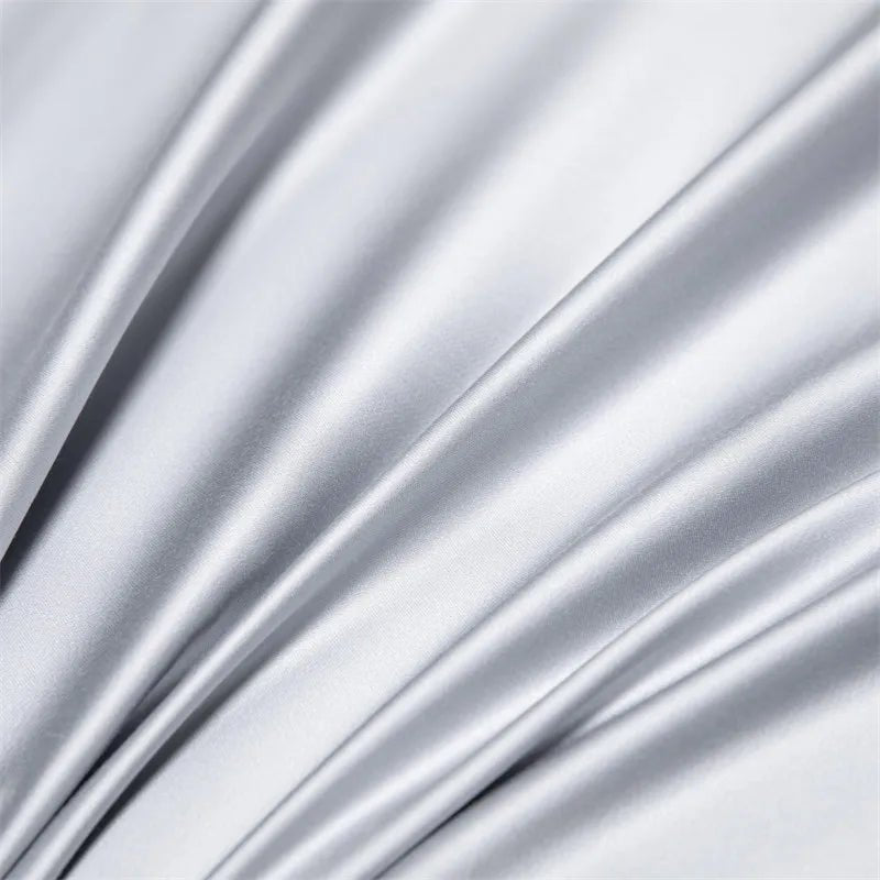 BAMBOOLUXE - Cooling Bed Cover Made from High-Quality Bamboo Fiber for Elegant Sleep Comfort