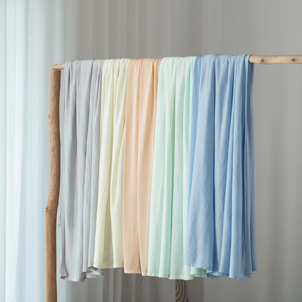 KASENTEX Summer Cooling Blanket, Silky Ultra Soft Breathable Bedding, Hypoallergenic All Season Lightweight Blankets