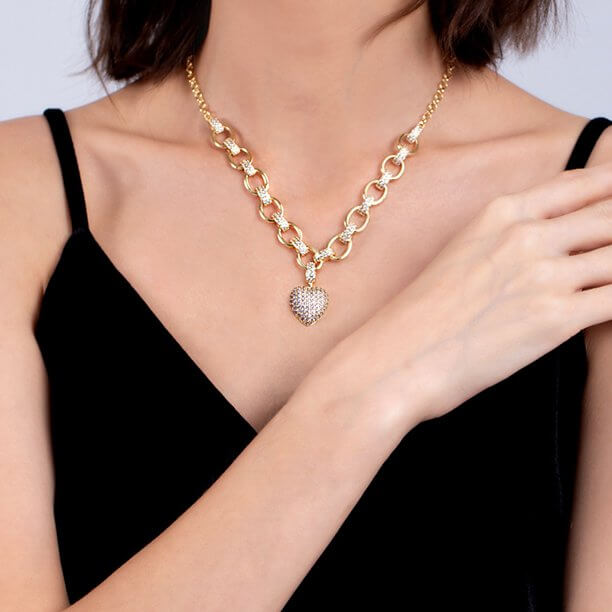 Elegant Heart-Shaped Zirconia Necklace - Stylish