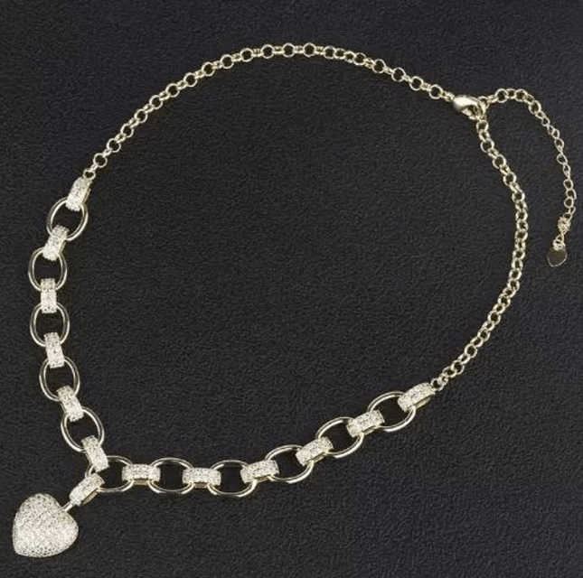 Elegant Heart-Shaped Zirconia Necklace - Stylish