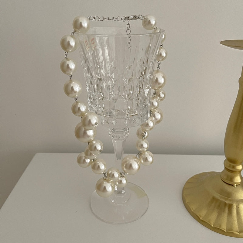 Chic Pearl Strand Necklace Timeless Elegance