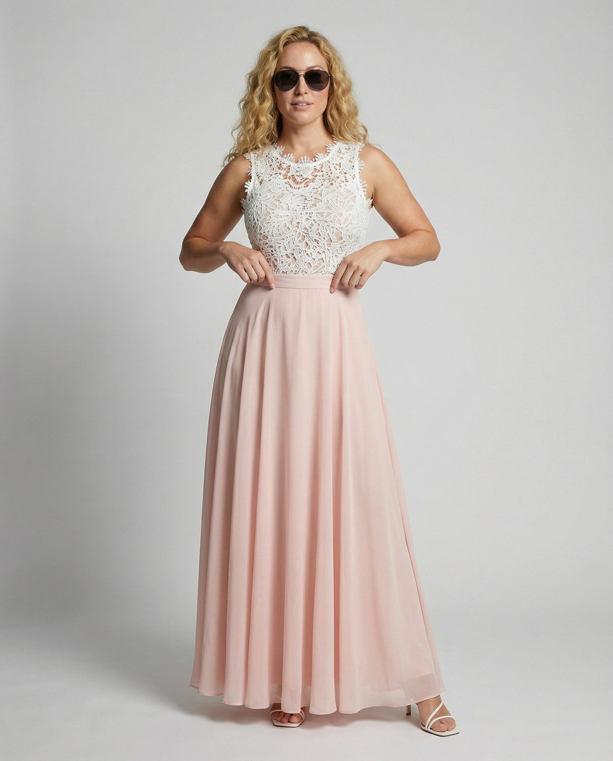 Niki | Elegant Lace Maxi Dress