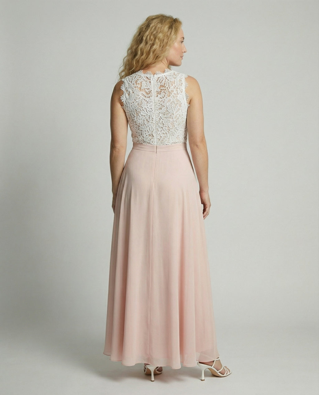 Niki | Elegant Lace Maxi Dress