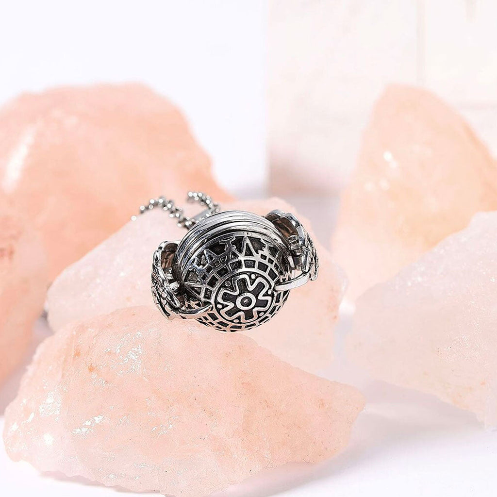 Expandable Photo Locket Necklace