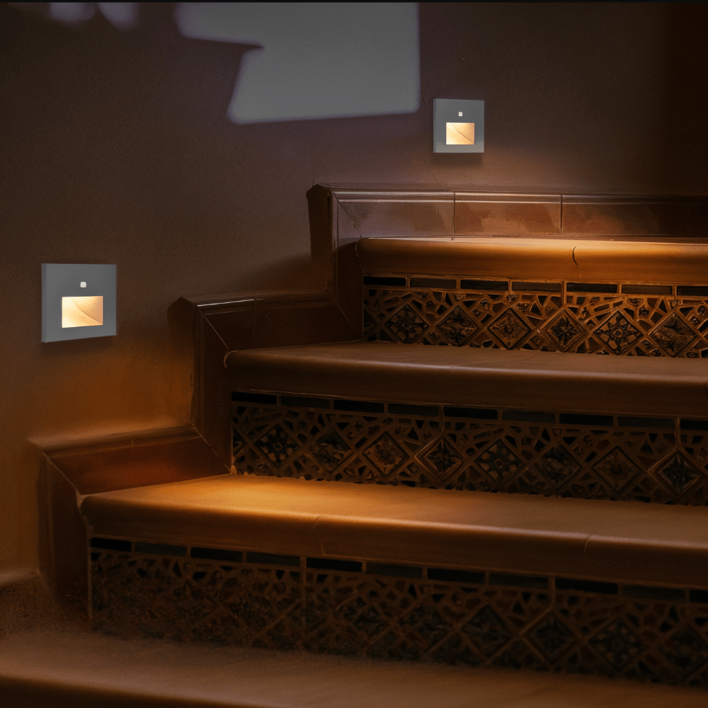 GLOWPATH – LED step light with motion detection for gentle ambient lighting
