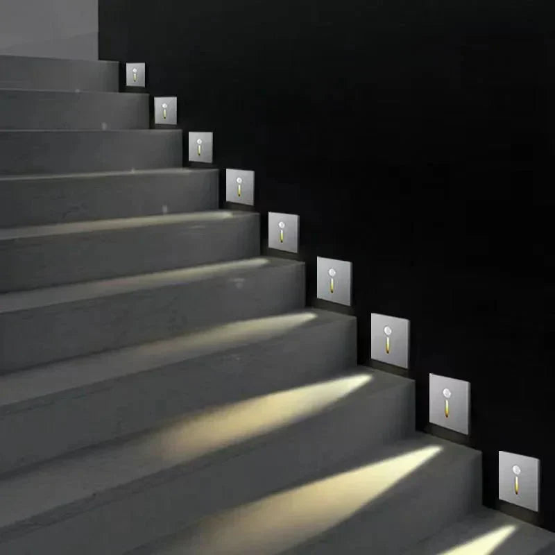 GLOWPATH – LED step light with motion detection for gentle ambient lighting