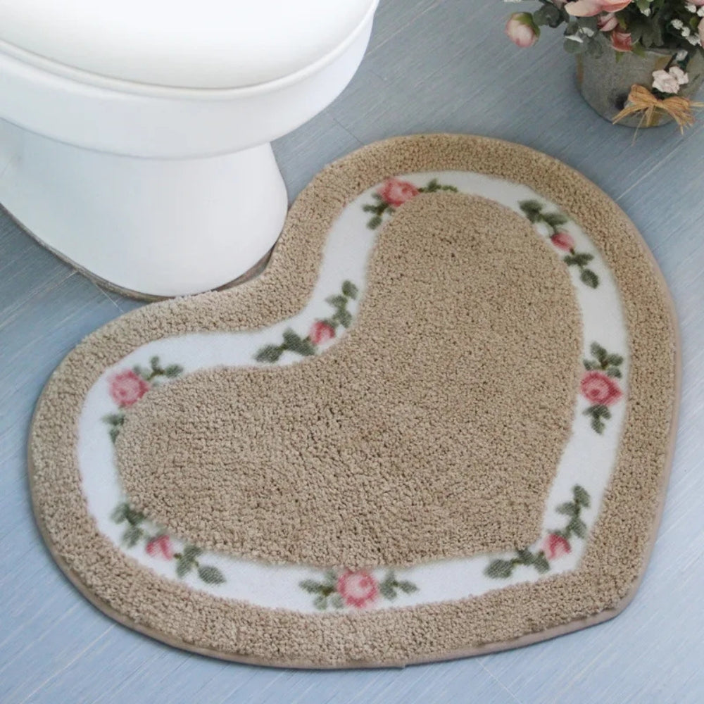 Heart-Shaped Floral Accent Rug