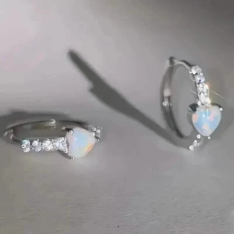 Heart-shaped Synthetic Zirconia Hoop Earrings