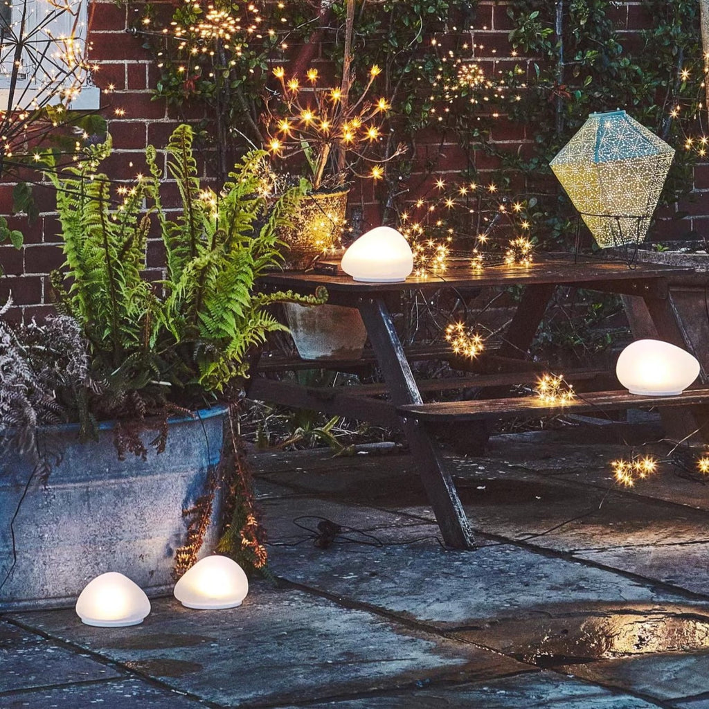 Solar Pebble Garden Light
