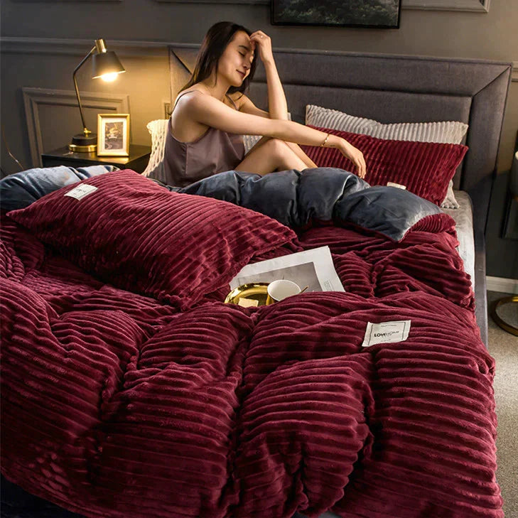 DreamWeave - Plush Fleece Duvet Cover for Ultimate Comfort