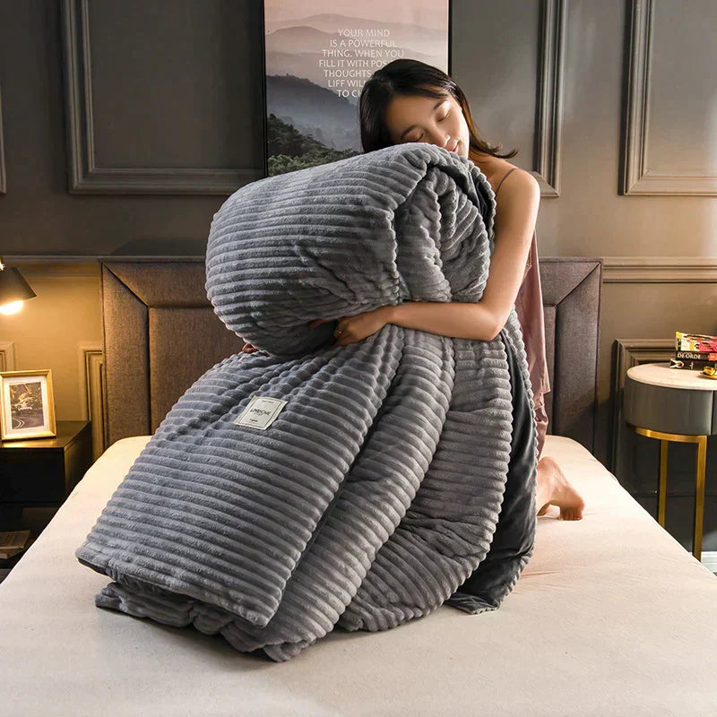 DreamWeave - Plush Fleece Duvet Cover for Ultimate Comfort