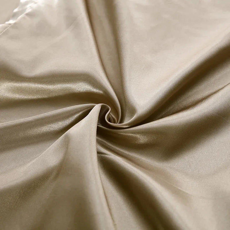 Silk Satin Bedding Set - Opulent Comfort