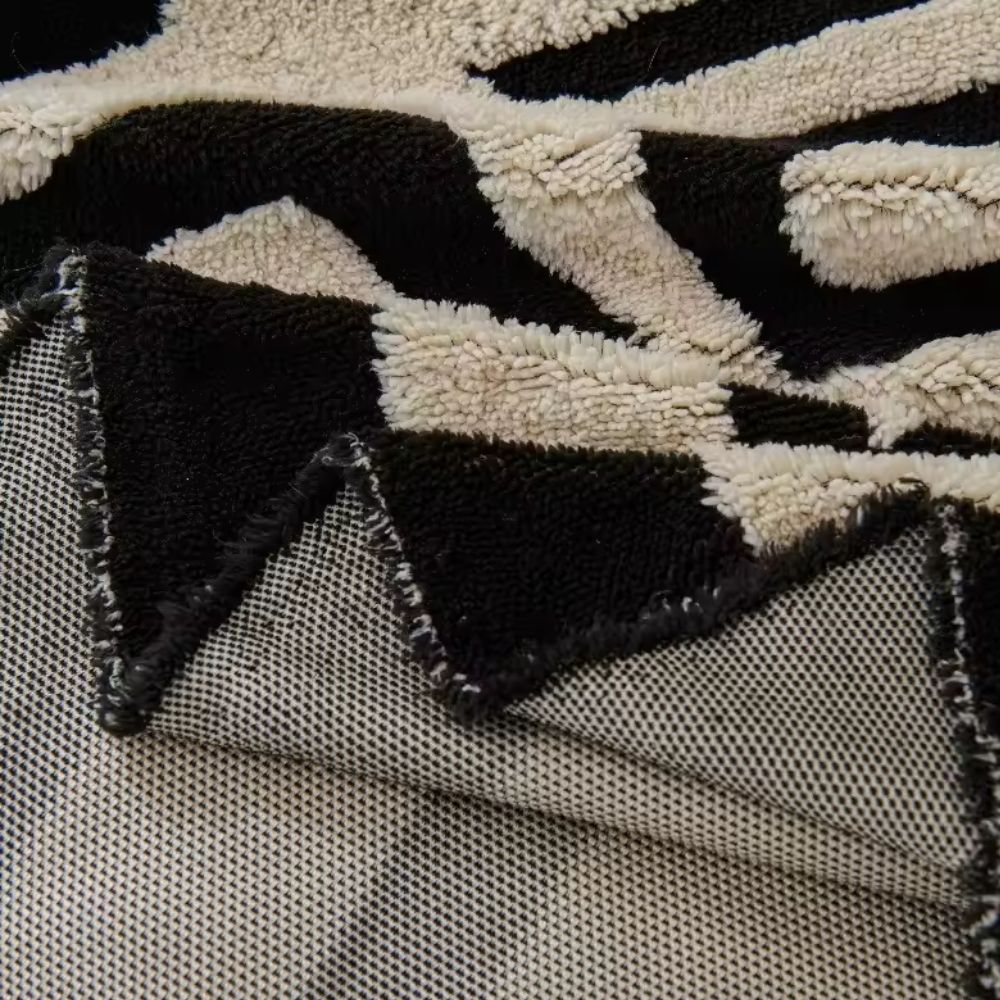Stylish Maze Pattern Sofa Protector Throw