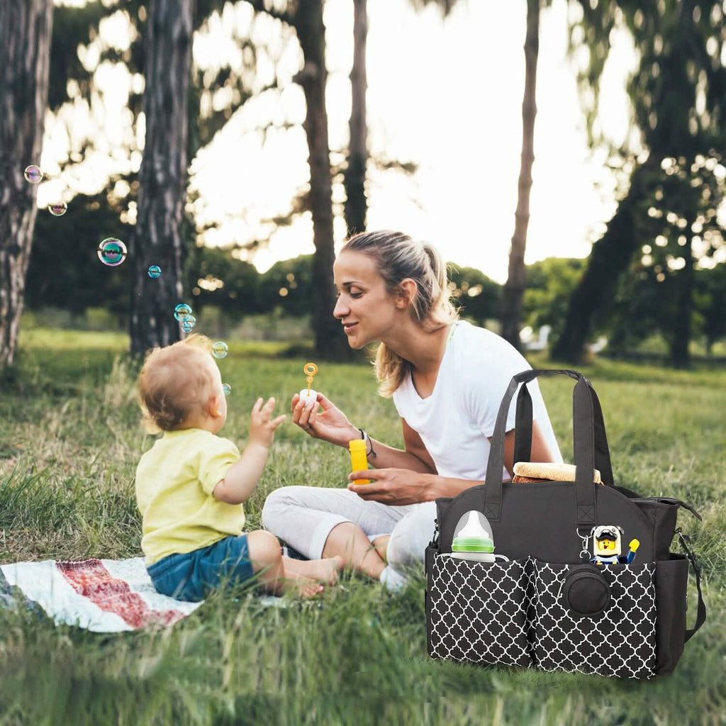 Multifunctional Diaper Changing Tote Bag with Adjustable Messenger Strap