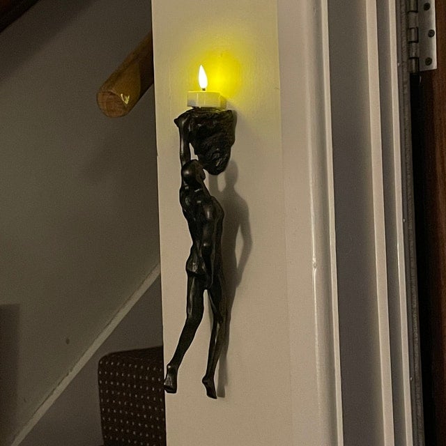 Niki | Climber Sculpture