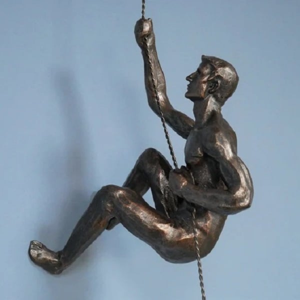 Niki | Climber Sculpture