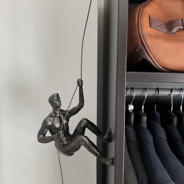 Niki | Climber Sculpture