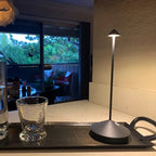Niki | Dimmable Wireless LED Table Lamp