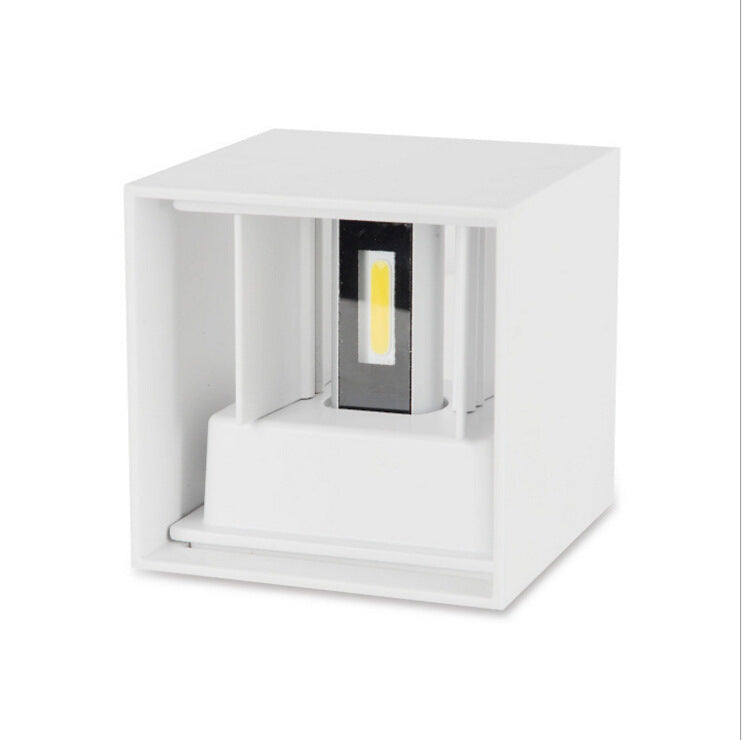 Niki | Garduru LED Wall Lamp | Modern, Versatile and Energy Efficient