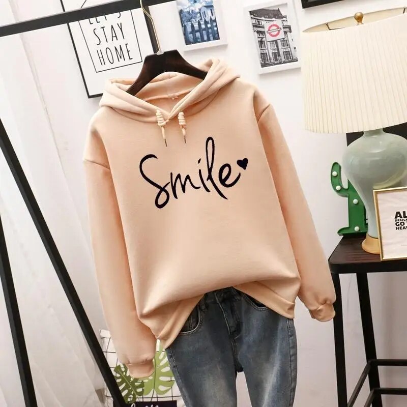 Niki | Cozy Smile Graphic Hoodie
