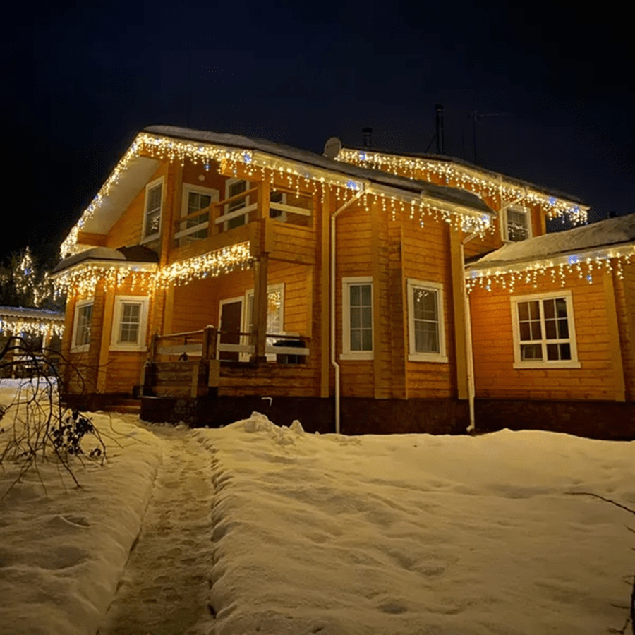 Niki | LUMICURTAIN – LED Garden Curtains for Sparkling Outdoor Atmosphere