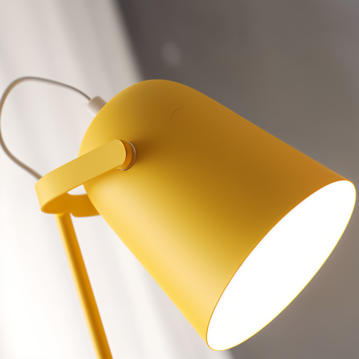 Niki | Macaron Table Lamp - Nordic Yellow Desk Lamp - Adjustable Lamp