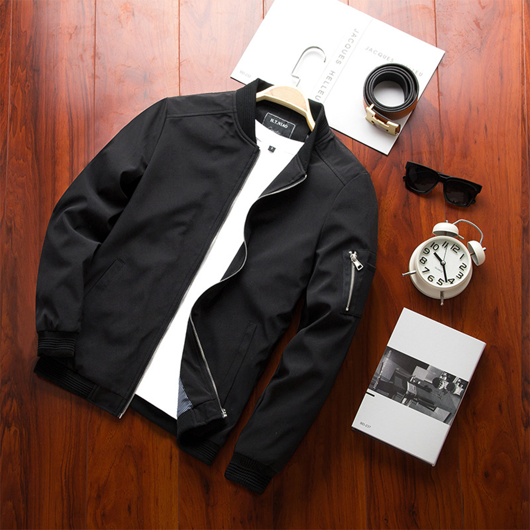 Fashionable Bomber Jacket with Zippered Pocket