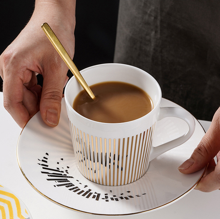 Niki | Moving Reflection Creative Coffee Cup Mirror Reflection Coffee Mug