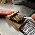 Niki | Premium wood handle oyster shell opener clamp