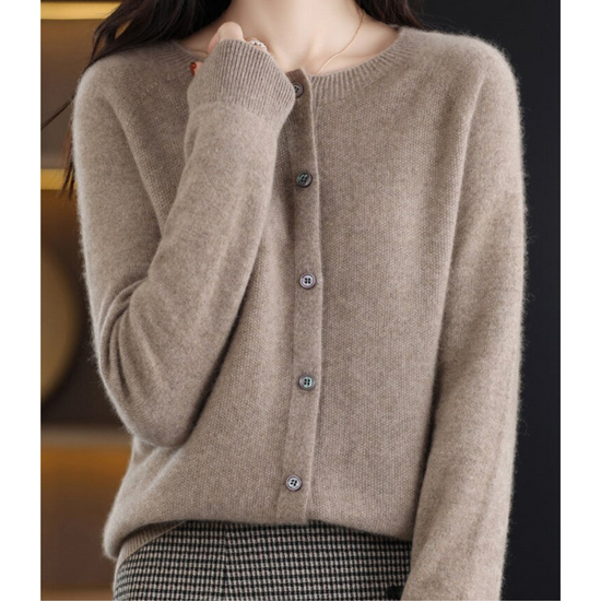 Women's Button-Front Cardigan in Merino Wool