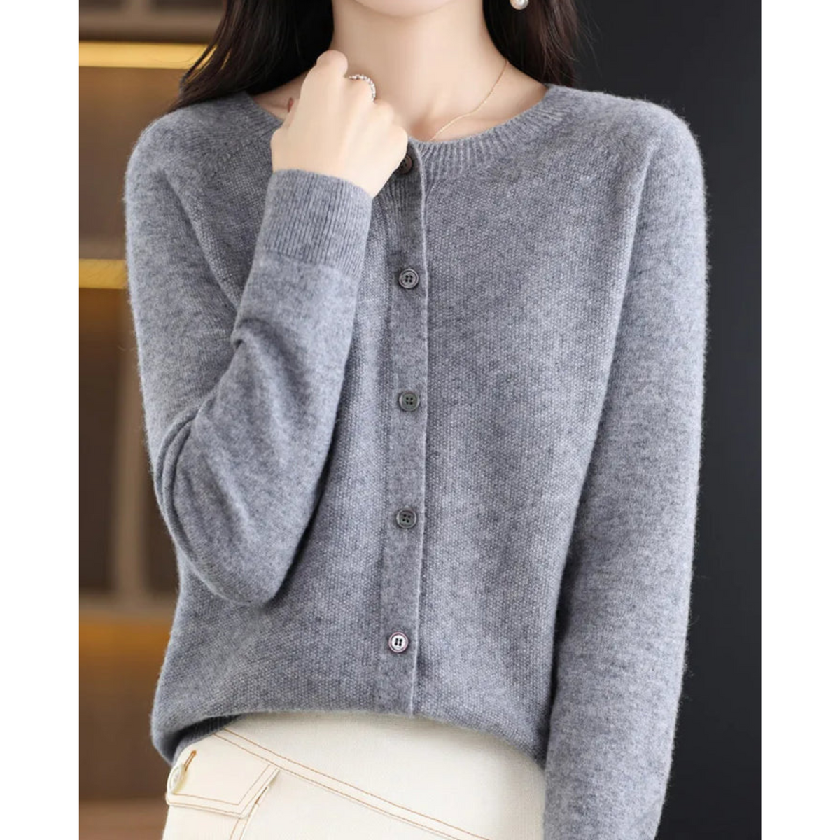 Women's Button-Front Cardigan in Merino Wool