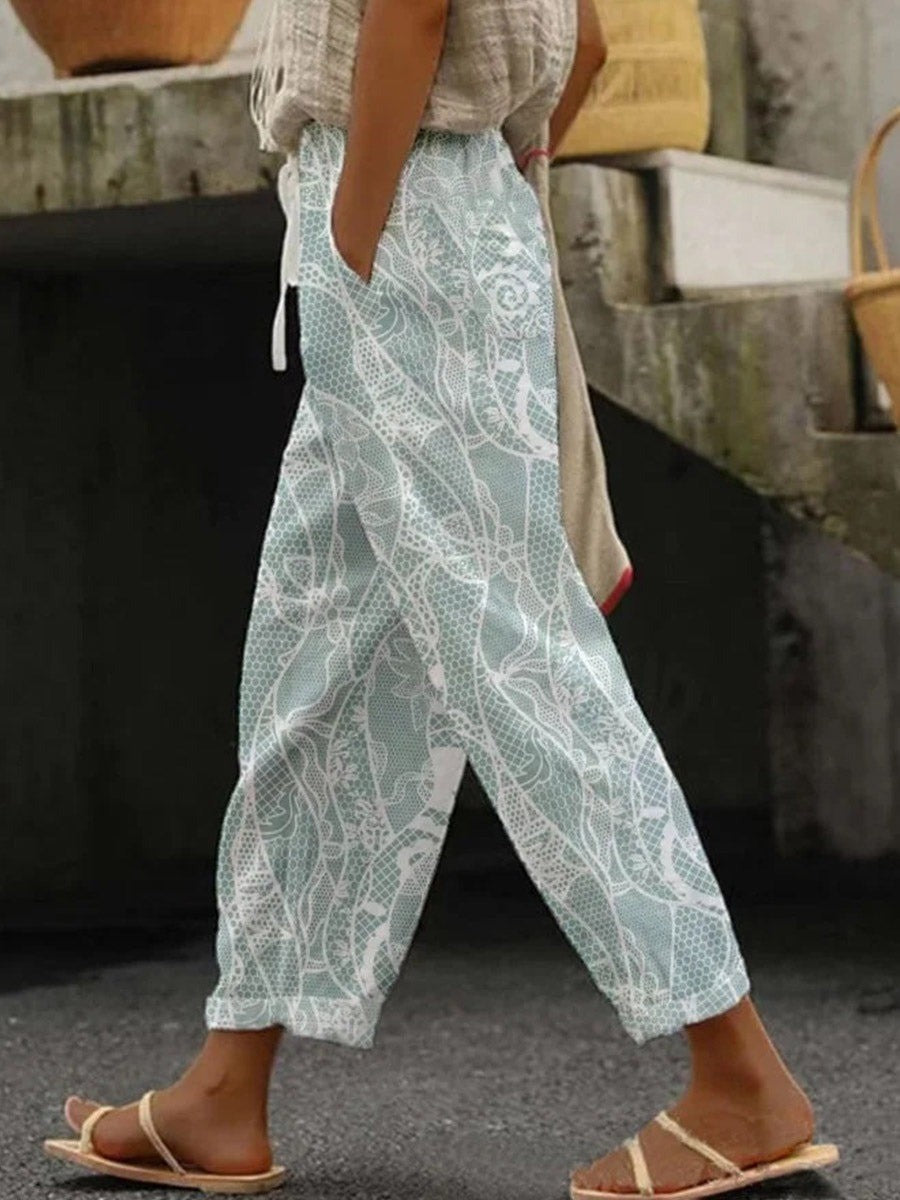 Niki | Women's Cropped Pants with Patterned Flowy Design