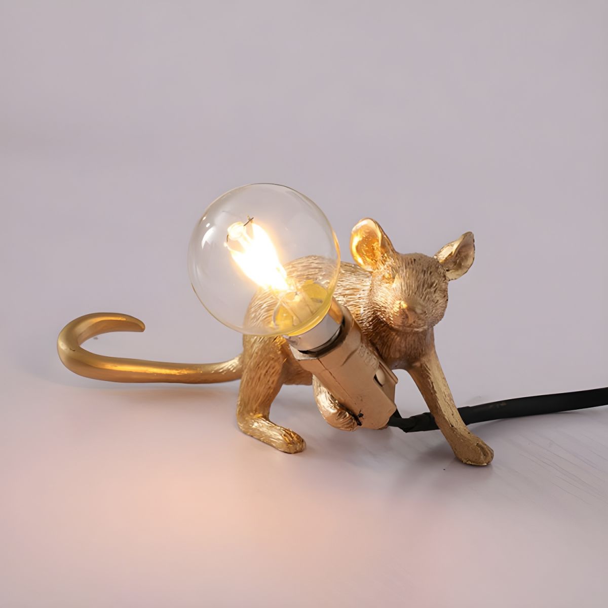 Nordic Style Gold Resin Mouse Table Lamp