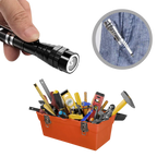 Telescopic magnetic LED flashlight