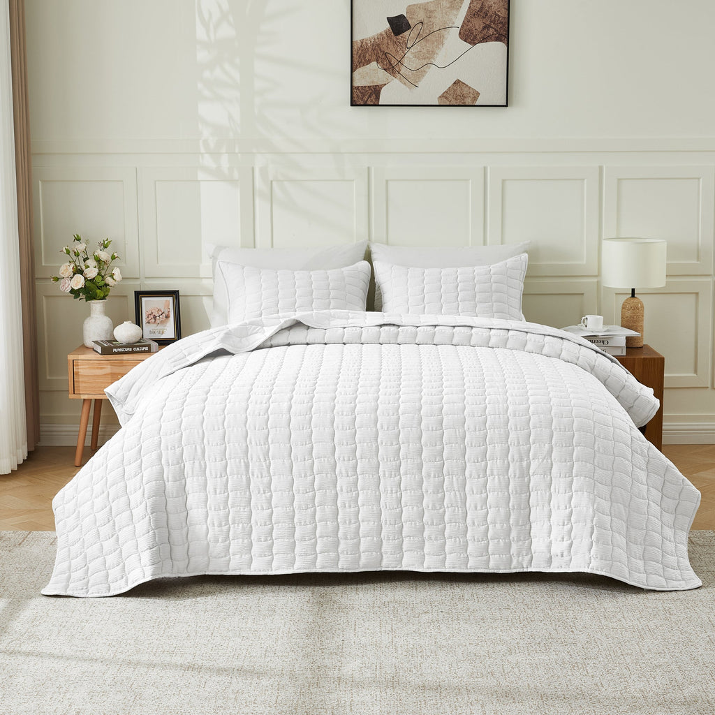 Gauze-Inspired Texture Quilt Set - Wave Stitch Collection