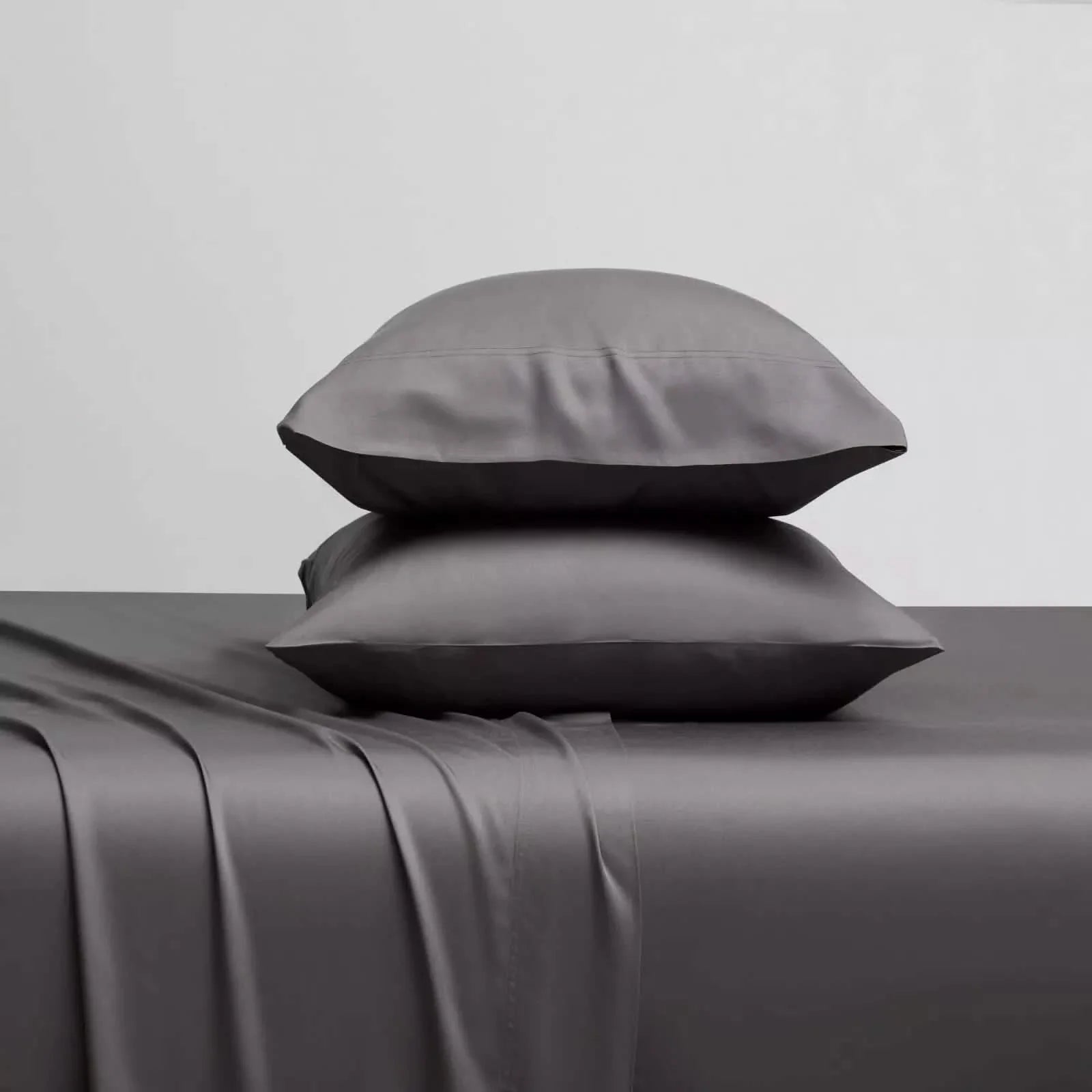 4-Piece Set: Kathy Ireland 300 Thread Count 100% Bamboo Sheet Set
