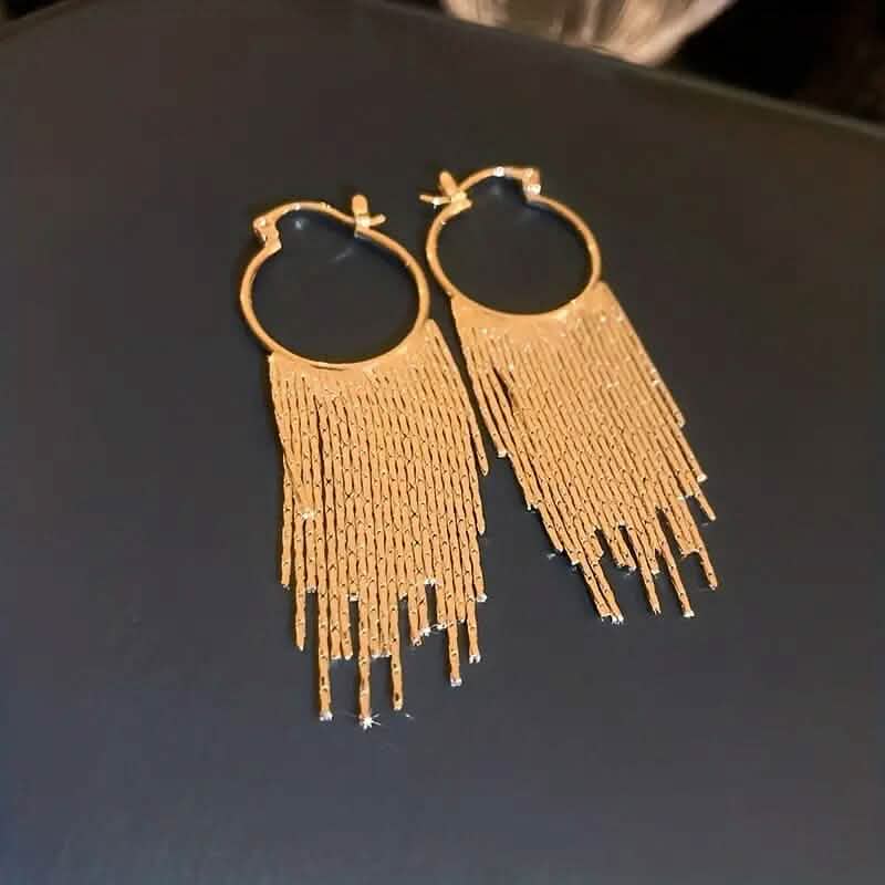 Sparkling Tassel Design Dangle Earrings