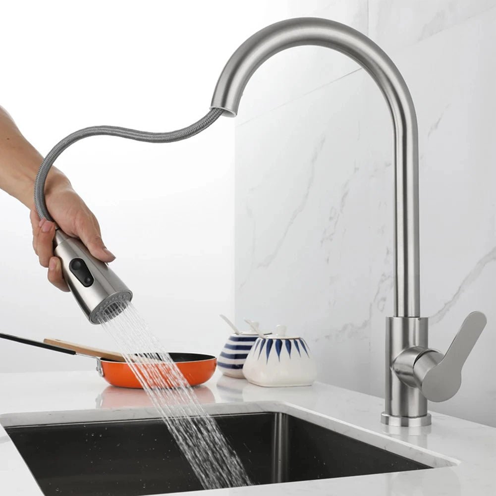 SWIVELUX faucet: Retractable spray, 360° swivel, modern design
