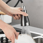 SWIVELUX faucet: Retractable spray, 360° swivel, modern design