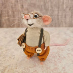 WhiskerWool™ – Handcrafted, Needle-Felted Mouse